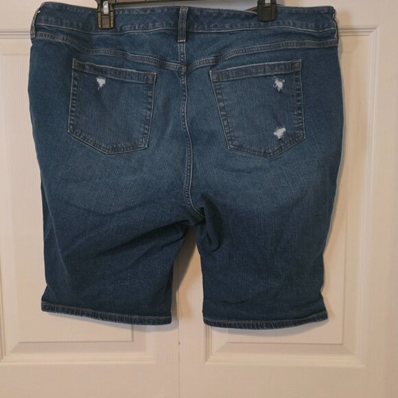 Torrid Distressed Denim Shorts with Button Fly, size 20 - Picture 3 of 7